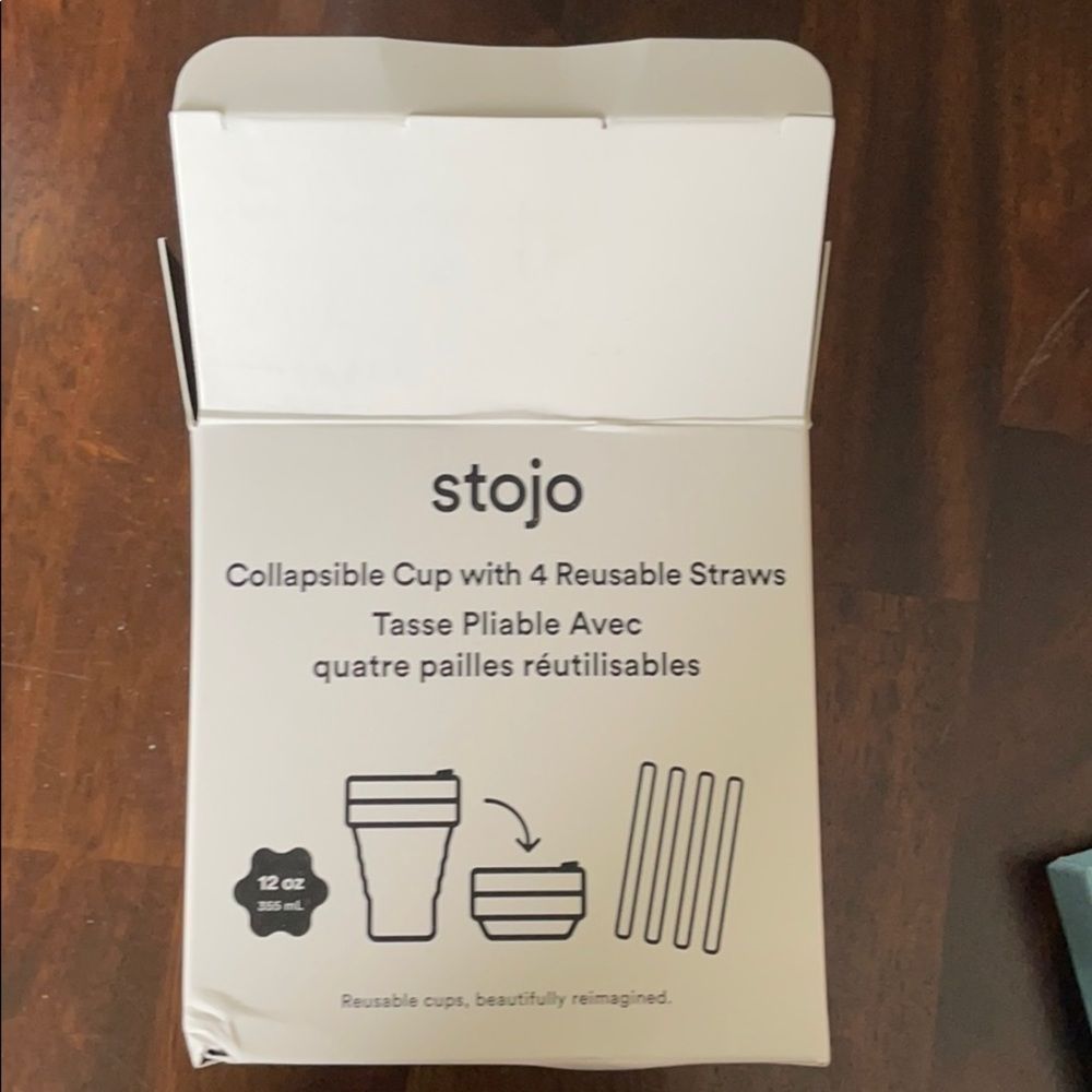 Stojo Class collapsible cup with straws